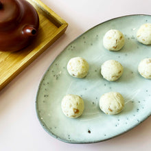 Load image into Gallery viewer, 「安」Almond Cookie (Less Sweet) 一口杏仁酥 (低糖)
